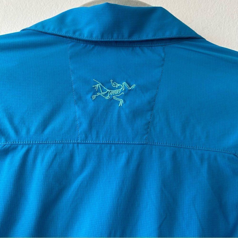 Arc’teryx Fernie Short Sleeve Shirt in blue - Picture 4 of 12
